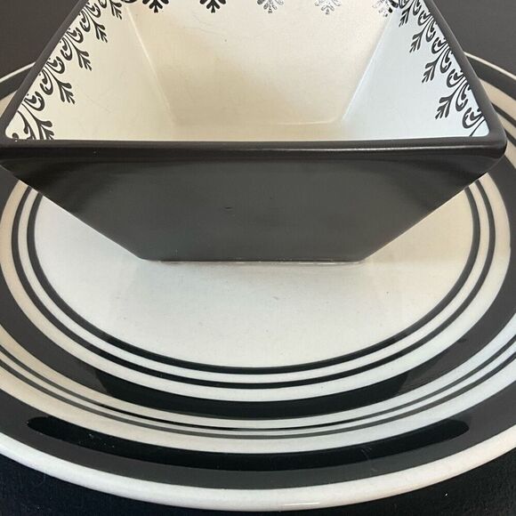 Royal Norfolk Butterfly 1 Piece Chip Veggies Dip Serving Bowl Plate Black White - Picture 6 of 8